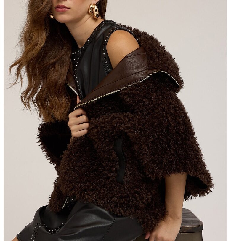 Мъхесто двулицево яке с 3/4 ръкави Motivi