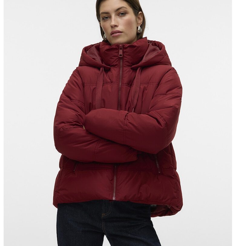 Подплатено зимно яке с регулируема качулка Vero Moda