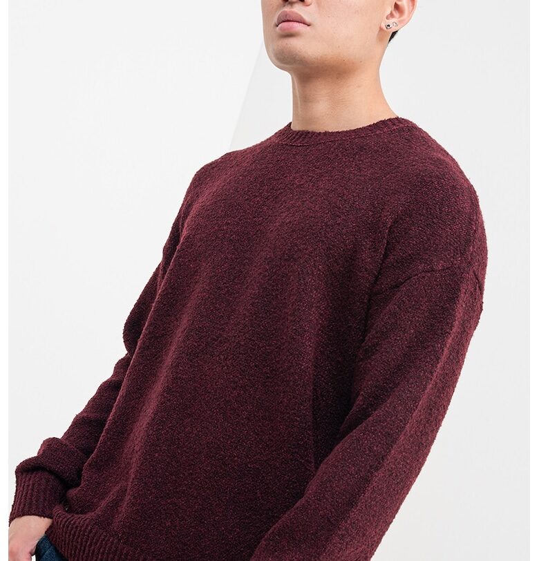 Пуловер с вълна с овално деколте GUESS JEANS