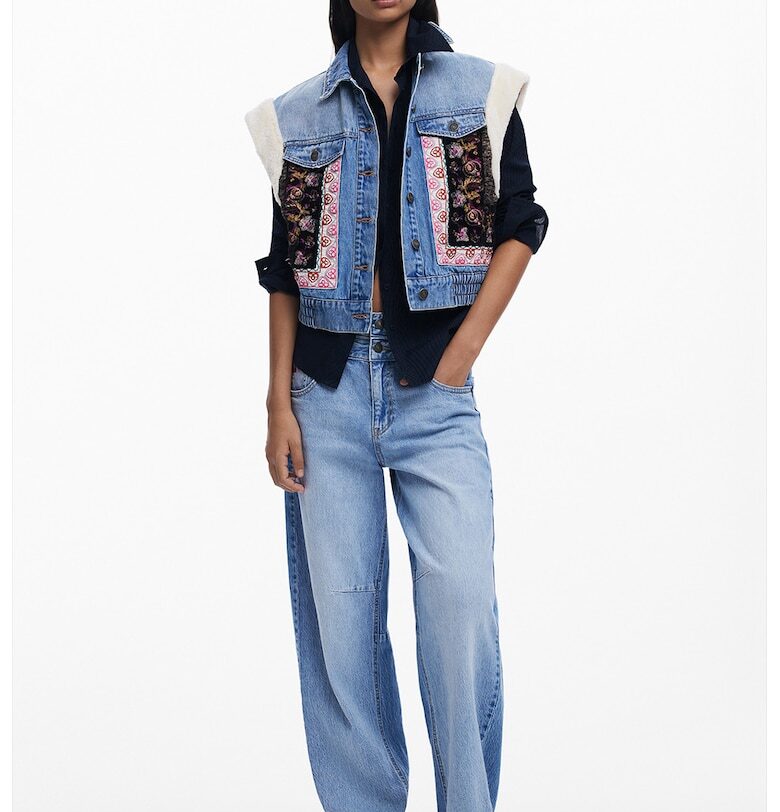 Свободен дънков елек с бродерии DESIGUAL