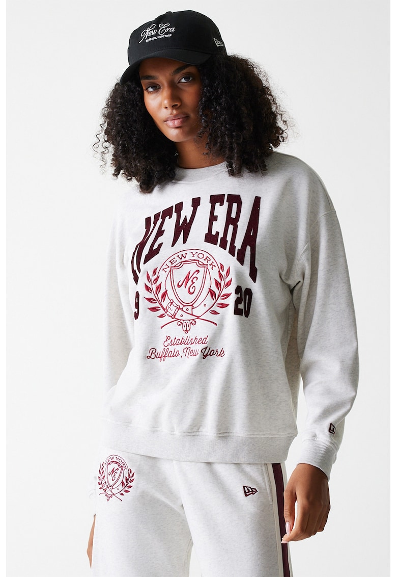 Свободен суитшърт с бродирано лого New Era
