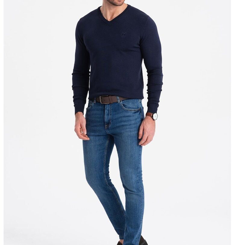 Слим пуловер с шпиц OMBRE