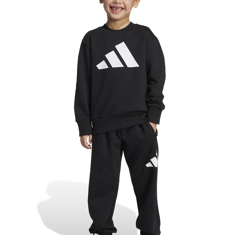 Спортен екип с лого adidas Sportswear