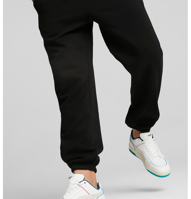 Спортен панталон Classics с връзка Puma