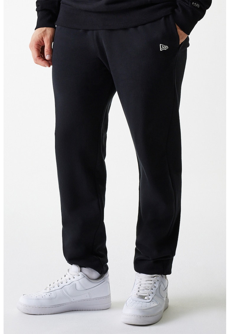 Спортен панталон с лого New Era