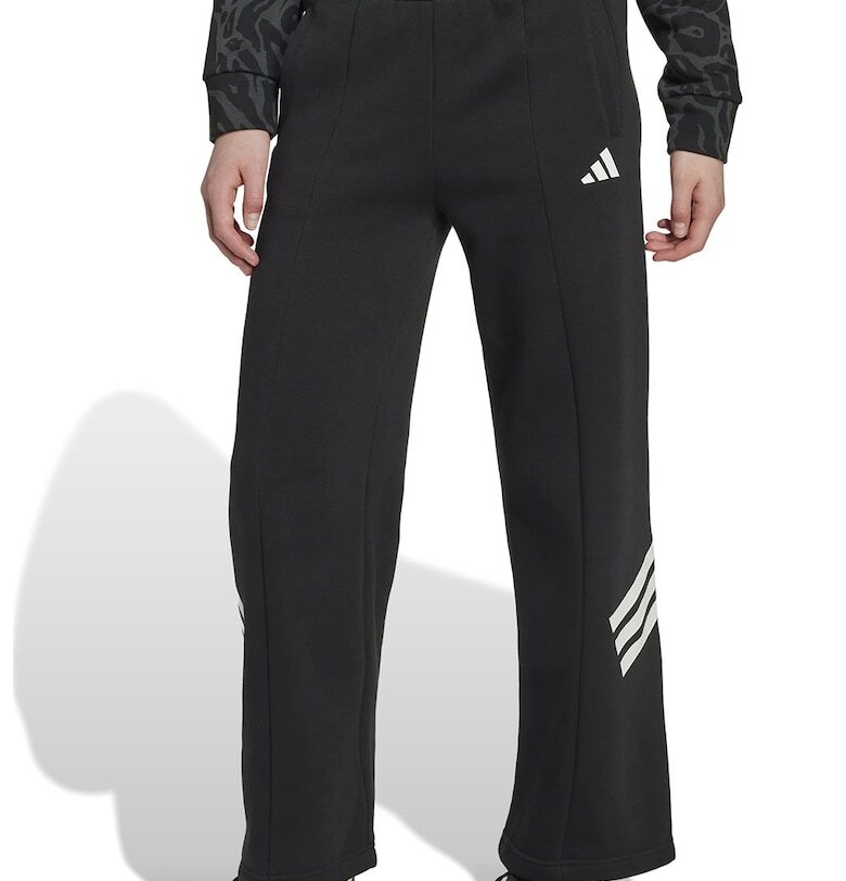 Спортен панталон с широк крачол adidas Sportswear