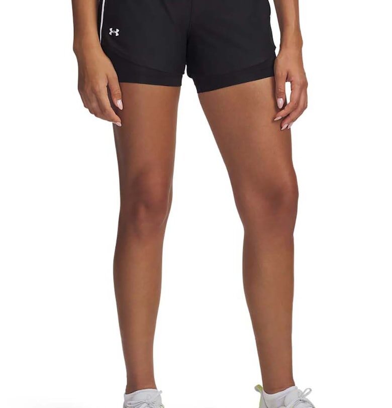 Спортни шорти Tech Play Up с дизайн 2 в 1 Under Armour