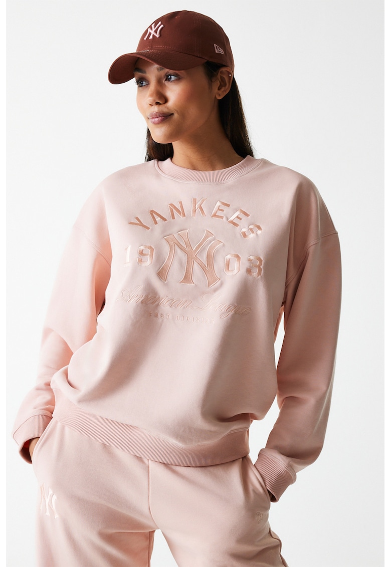 Суитшърт с паднали ръкави и лого New Era