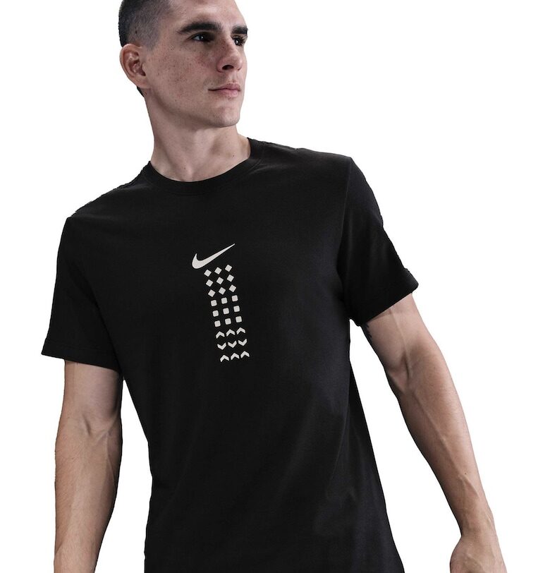 Тениска  Tee Fmbr Cnct 2 Fa25 HQ9246010 Мъжка Черна Nike