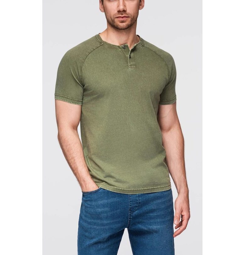 Тениска с избелял ефект и копчета на деколтето  OM-TSWT-0150 OMBRE