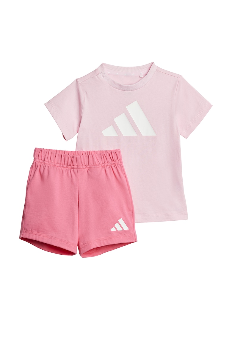 Тениска с лого и къс панталон adidas Sportswear