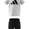 Тениска с лого и къс панталон adidas Sportswear