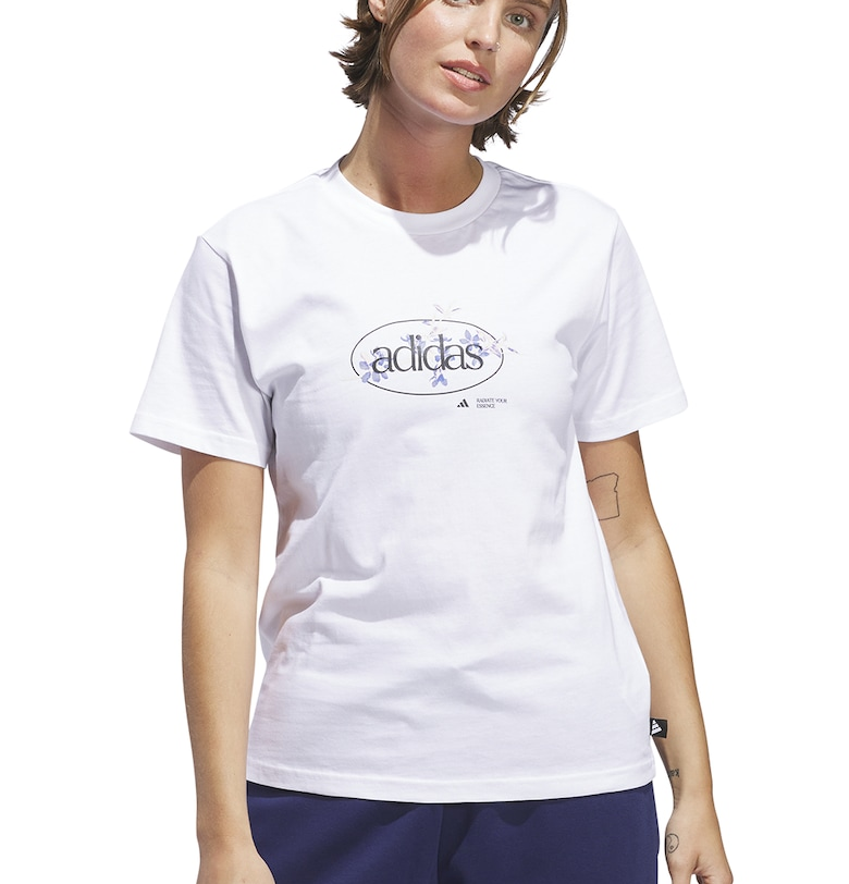 Тениска с овално деколте и лого adidas Sportswear