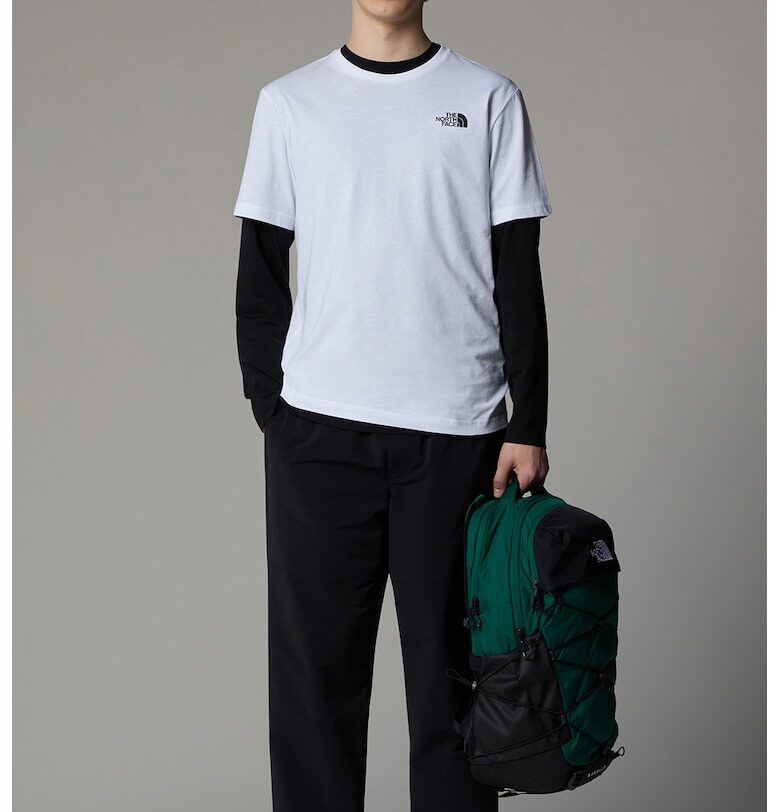 Тениска с овално деколте и лого на гърба The North Face