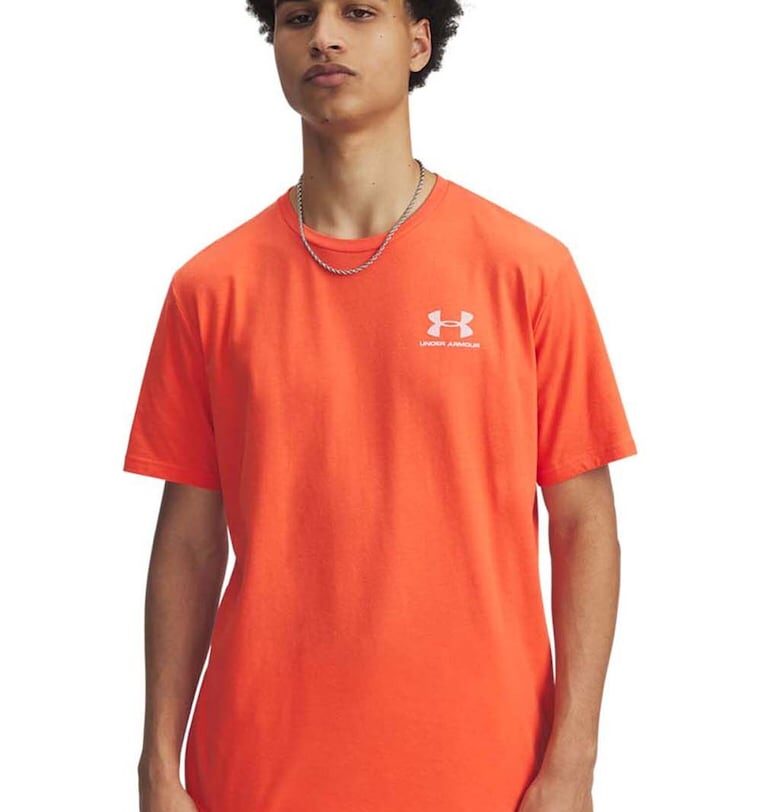 Фитнес тениска Sportstyle с овално деколте Under Armour