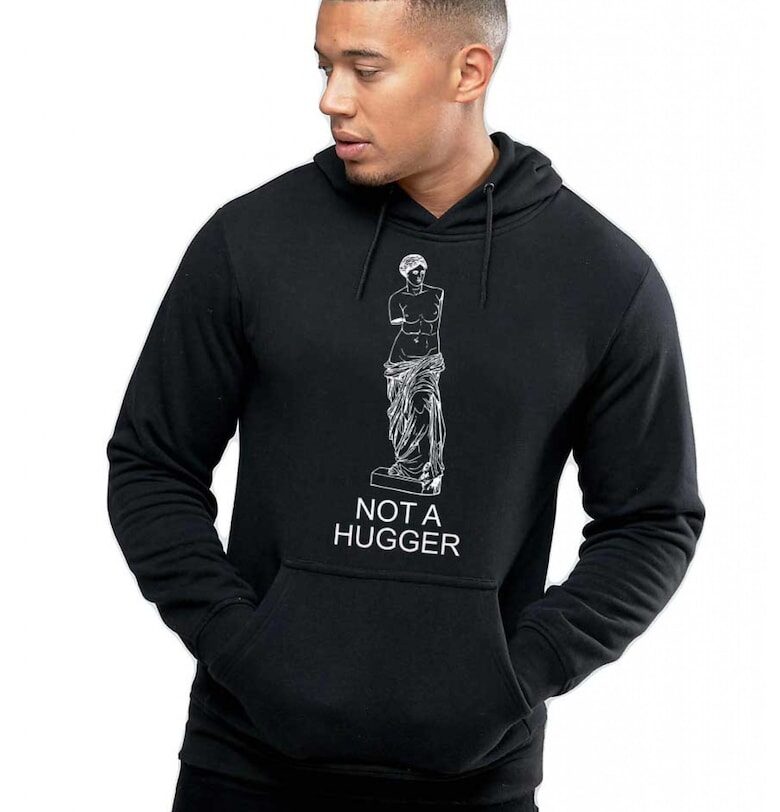 Черен мъжки суичър с качулка - Не е прегръдка THEICONIC