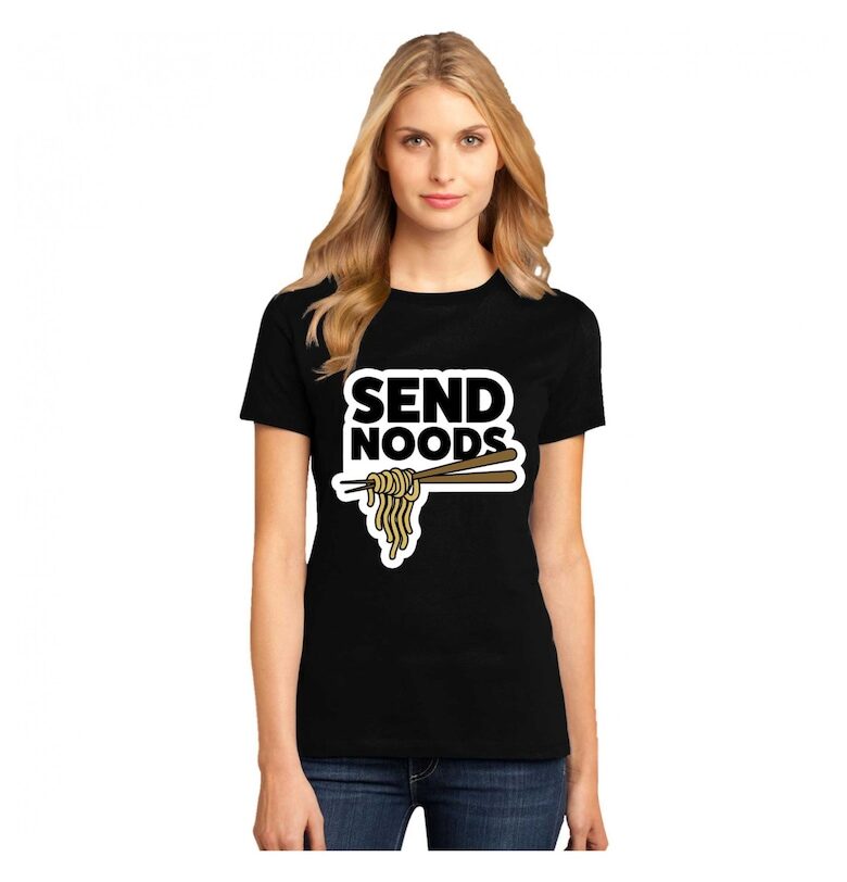 Черна дамска тениска - Send noods THEICONIC