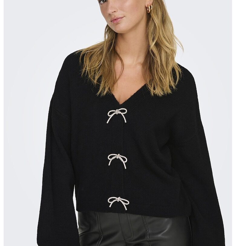 Шпиц пуловер с бухнали ръкави Only