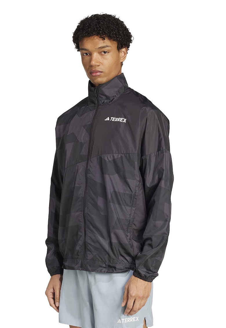 Яке за трейл с цип adidas Performance