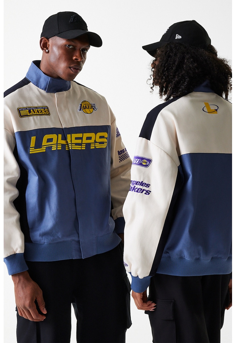 Яке с яка и цип New Era