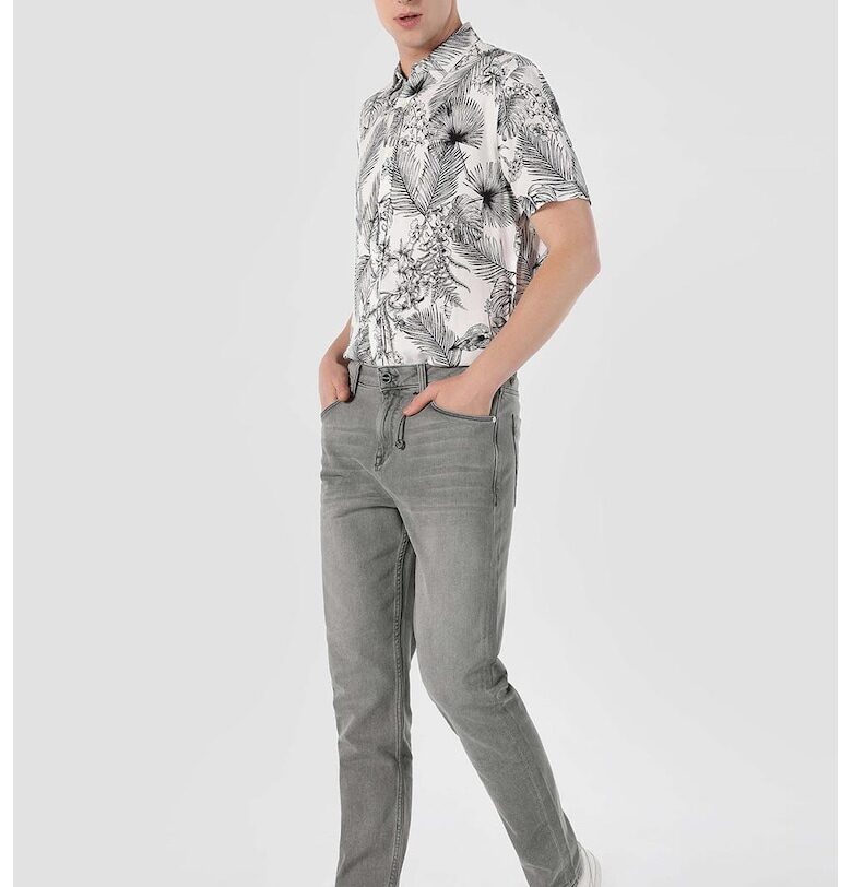 Дънки със средна талия COLINS