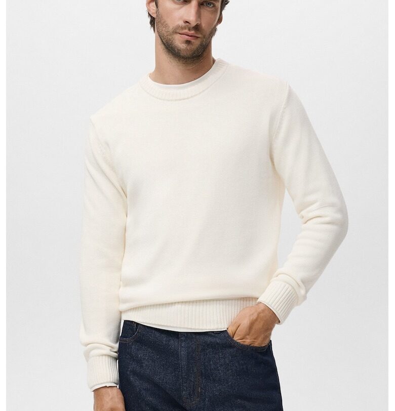 Едноцветен пуловер с овално деколте Mango