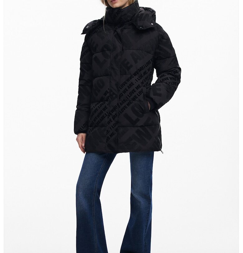 Зимно яке с качулка DESIGUAL