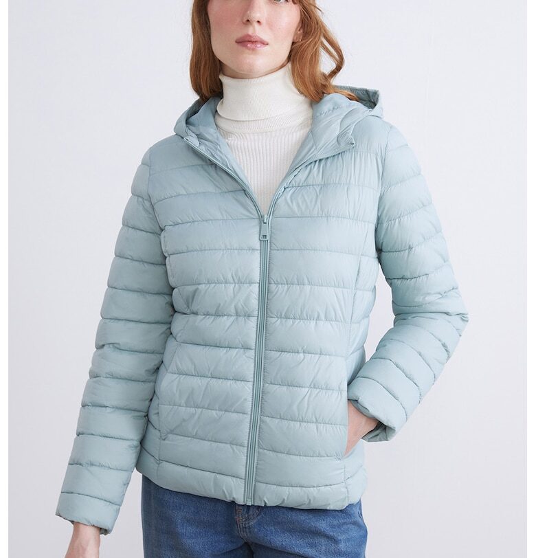 Капитонирано зимно яке с качулка LC WAIKIKI