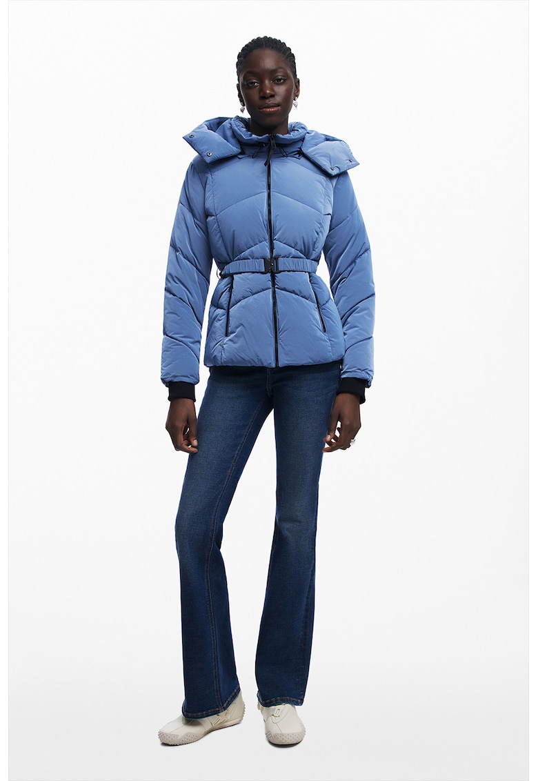 Капитонирано зимно яке с отделяща се качулка DESIGUAL