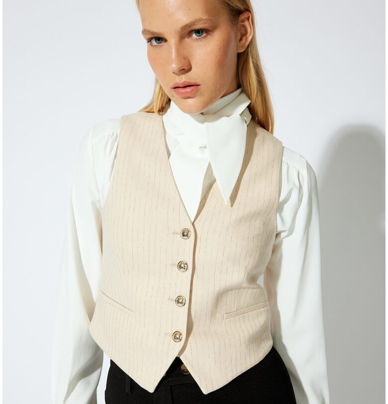 Къс елек с шпиц KOTON