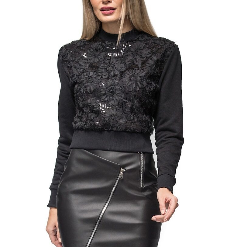 Къса блуза Catia с флорални апликации CASA DE MODA VIGO