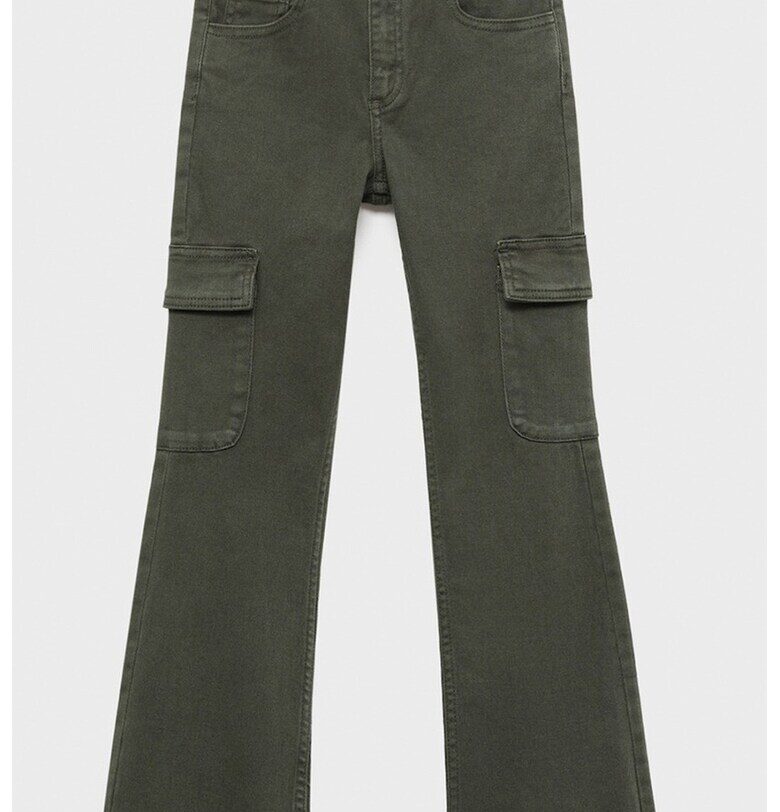 Леко разкроени дънки с джобове Mango