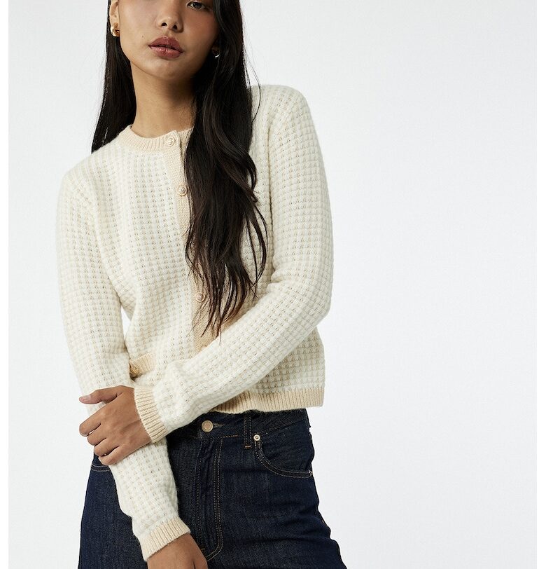 Плетена жилетка с копчета KOTON