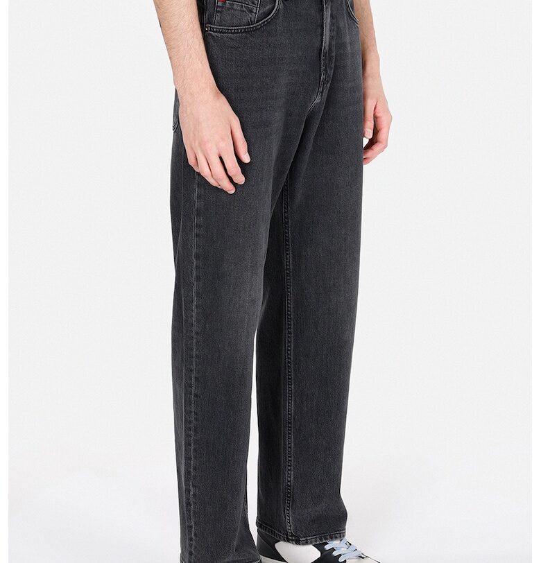 Прави дънки COLINS