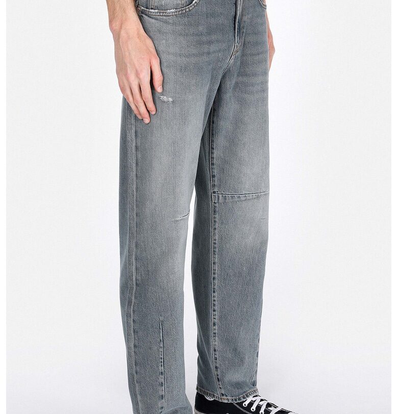 Прави дънки с протрити зони COLINS