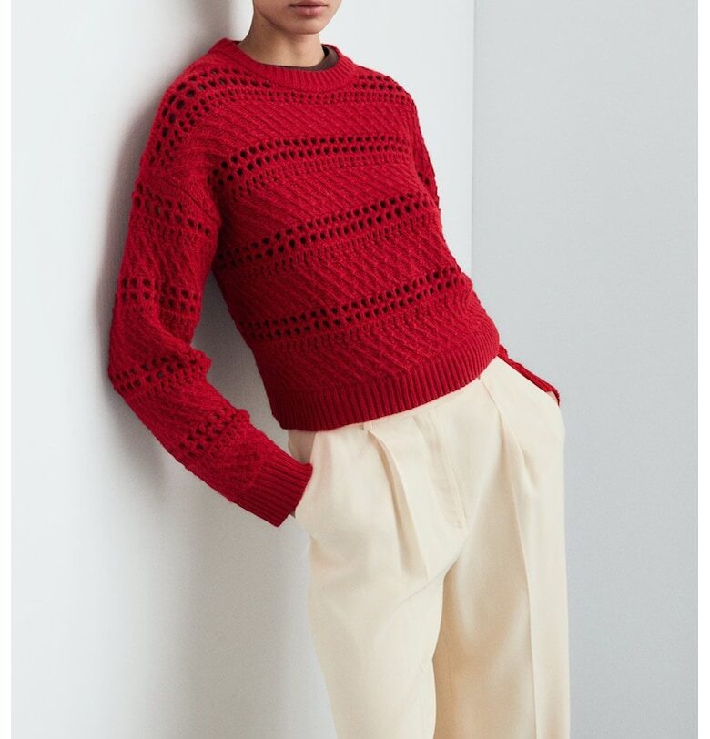 Пуловер с овално деколте и перфорации Mango