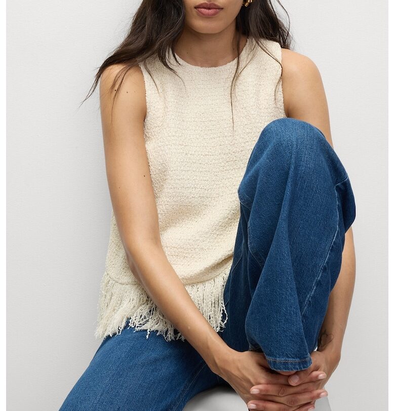 Релефен топ с овално деколте Marks  Spencer