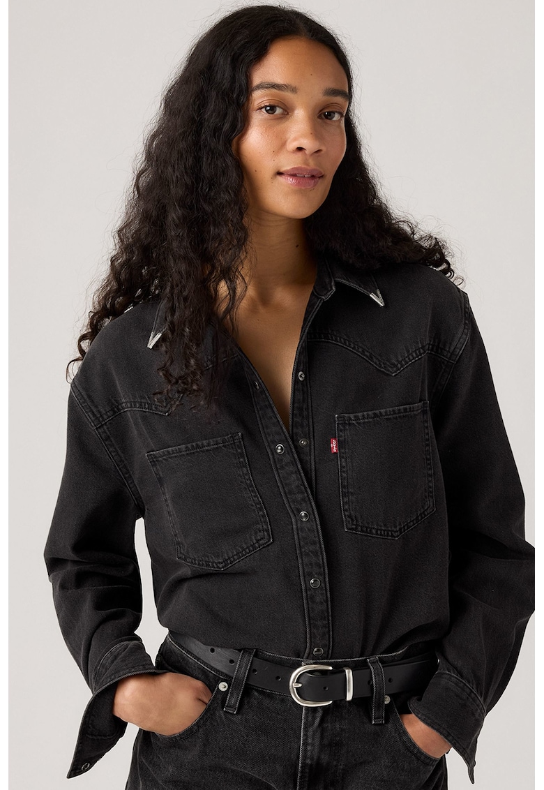 Риза Teodora от деним с пришити джобове Levis