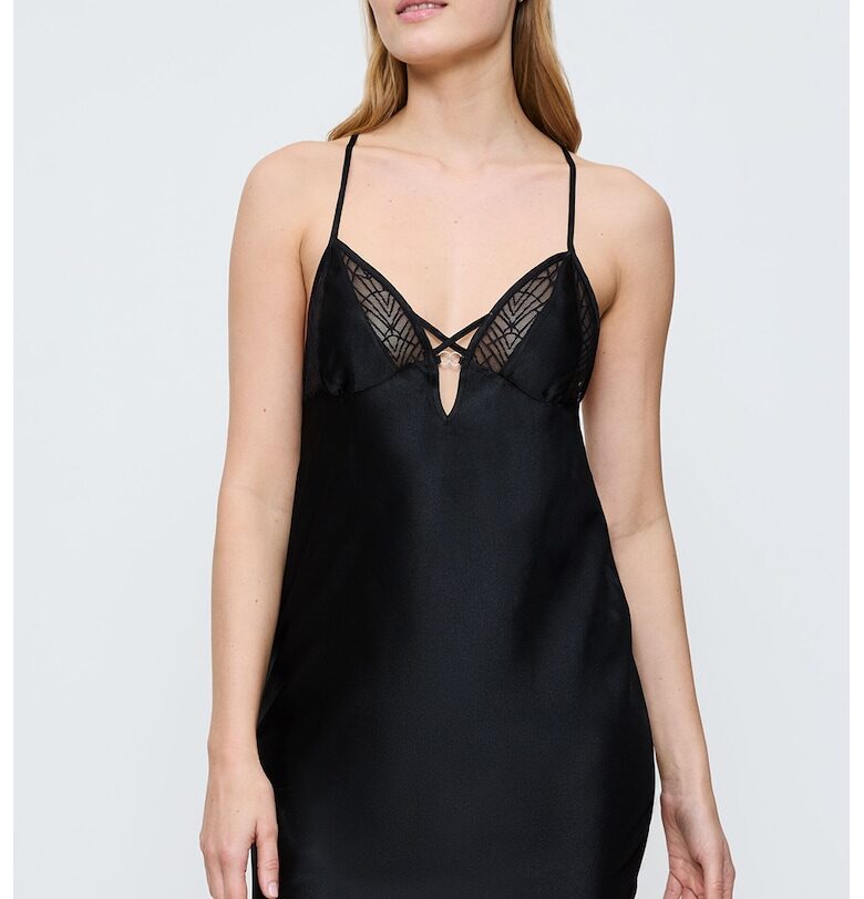 Сатинирано шпиц неглиже с дантела Triumph