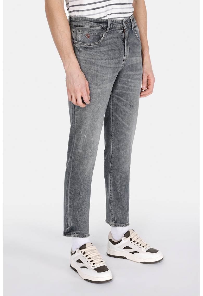 Скъсени прави дънки COLINS