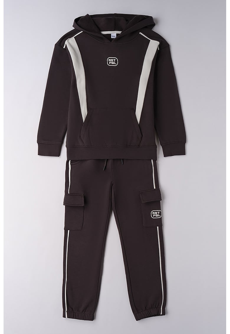 Спортен екип с худи с надпис IDO