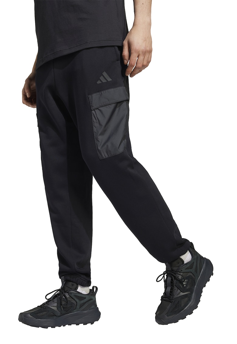 Спортен карго панталон с връзка adidas Sportswear