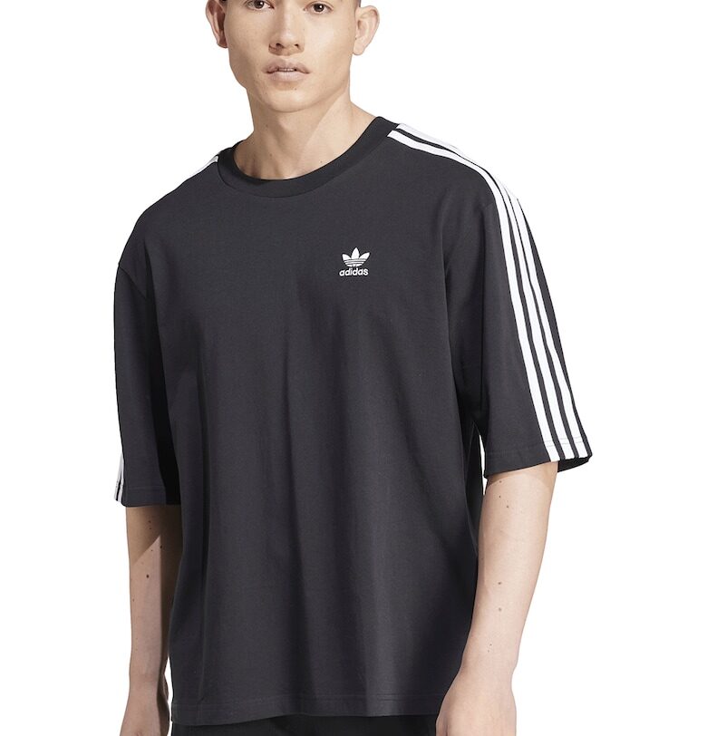 Уголемена памучна тениска с лого adidas Originals