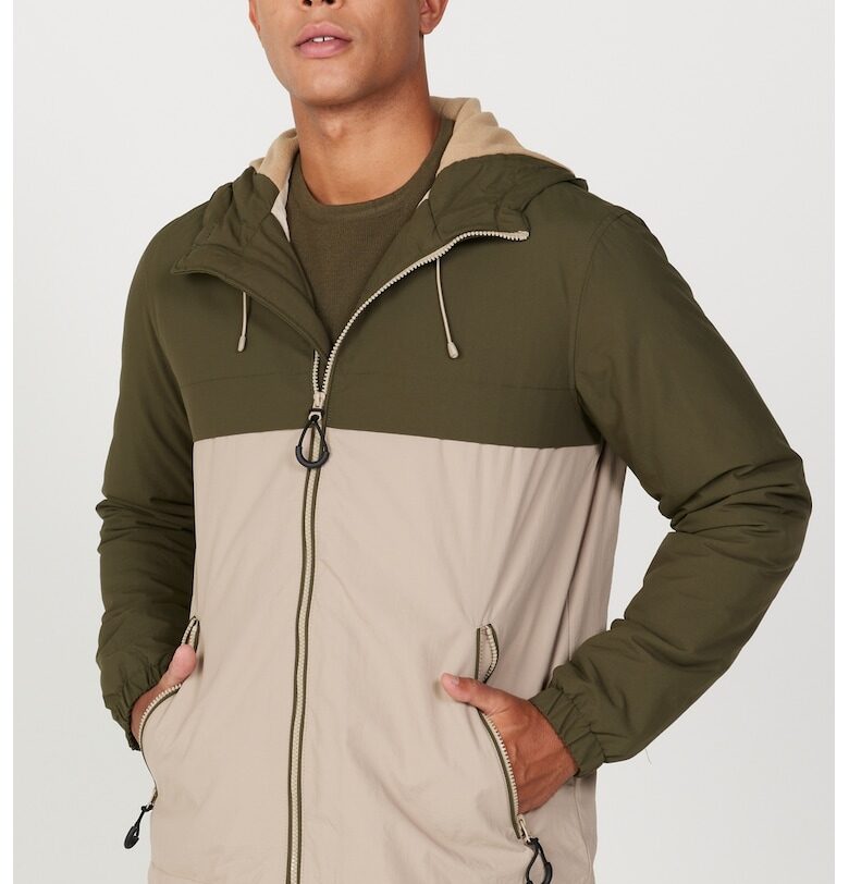 Яке с качулка и джобове с цип ACCo