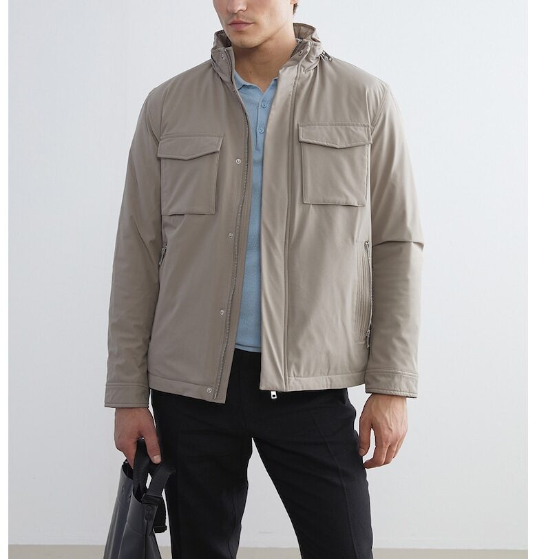 Яке с компактна качулка LC WAIKIKI