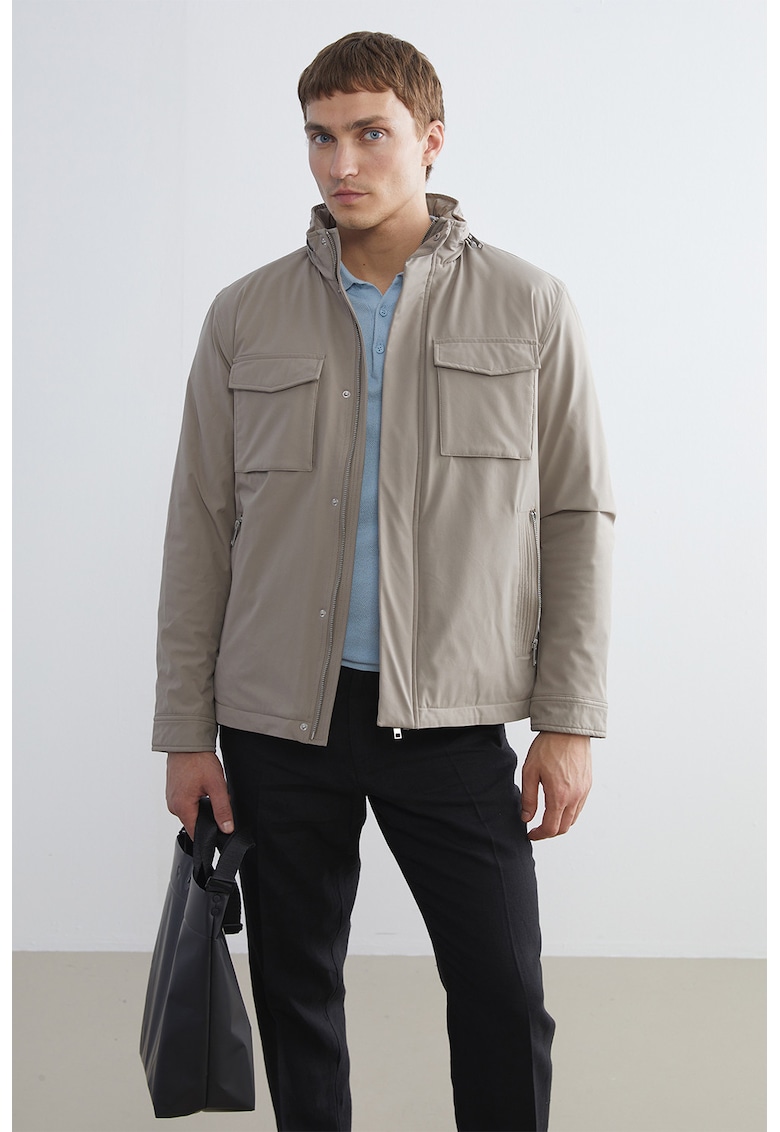 Яке с компактна качулка LC WAIKIKI