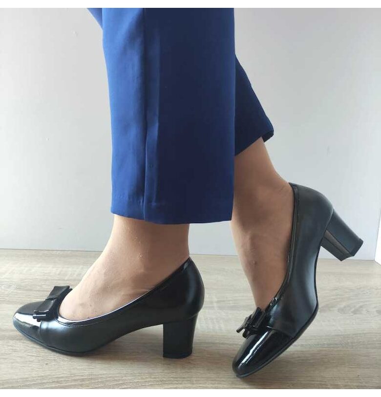 10337 черни елегантни дамски обувки - черни Antonio