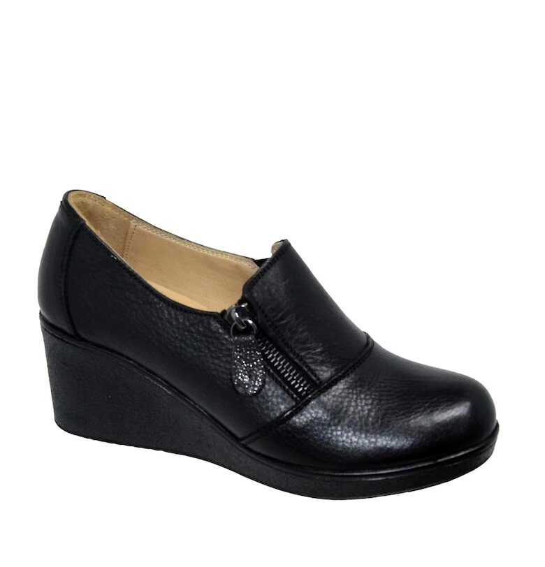 6003 Ежедневни дамски обувки черни - черни Caspian