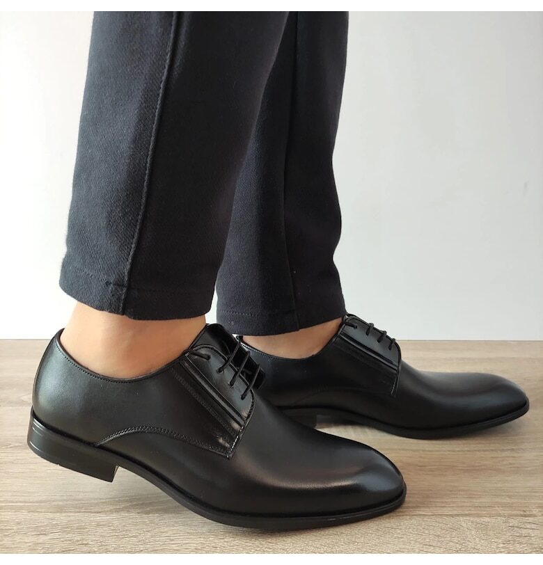 A140-2000 Елегантни мъжки обувки Conhpol