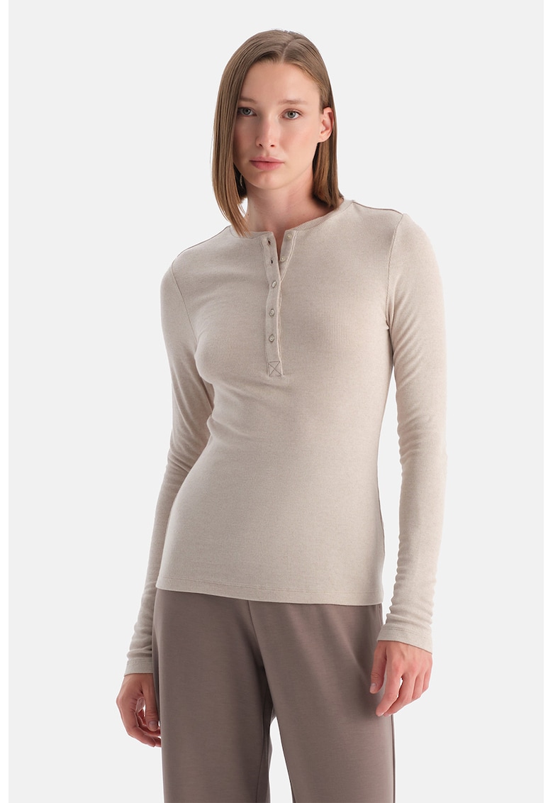 Блуза с модал с копчета - Бежов DAGI